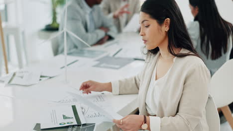 Business-woman,-wind-turbine