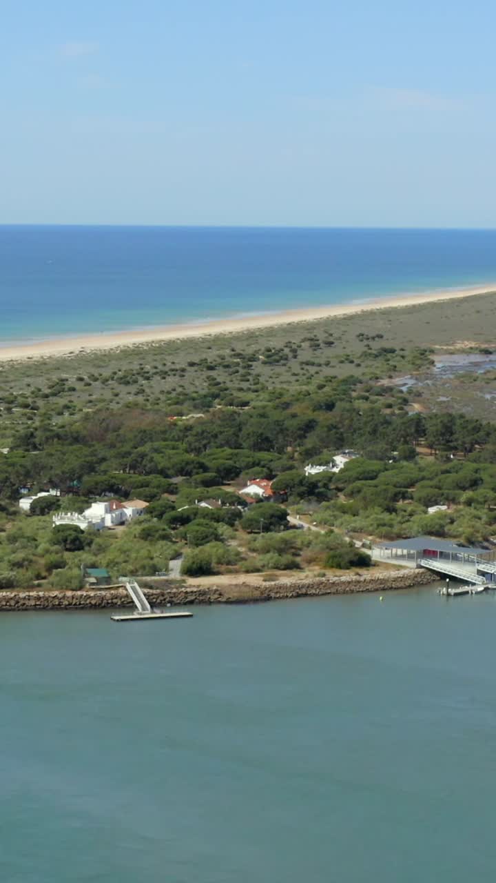 Riprese aeree Isola di Tavira, costa dell'Algarve, spiaggia, Portogallo