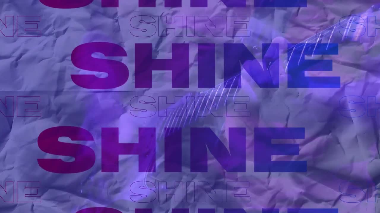 animación del texto de brillo en púrpura, sobre la sección media de la persona que toca la guitarra