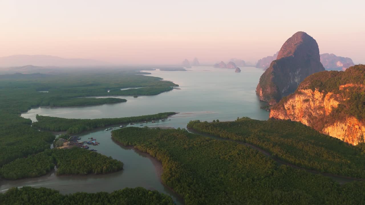 Hoàng hôn tại Vịnh Shang Nag ở Thái Lan, cảnh quay toàn cảnh 4K tuyệt đẹp bằng drone