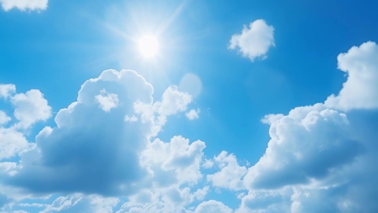 Matahari Terang Bersinar di Langit Biru Cerah dengan Awan Putih Berbulu