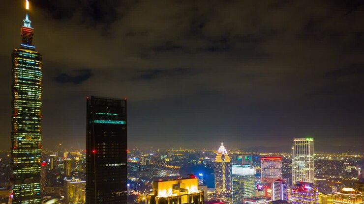 noite iluminada taipei paisagem da cidade famosa torre panorama aéreo 4k timelapse taiwan