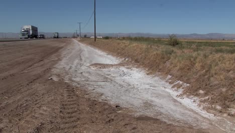 Dryland-salinity-in-Southern-California-due-to-heat-near-Salton-Sea