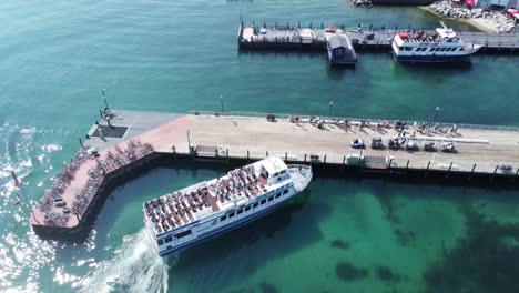 Aerial-shot-of-boat-docking