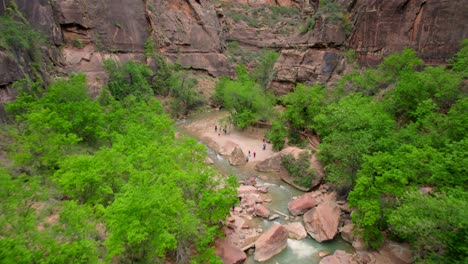 4k-luftaufnahmen der narrows im zion-nationalpark, utah, usa