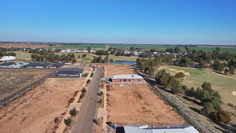 elevación aérea sobre una nueva etapa residencial en la finca silverwoods