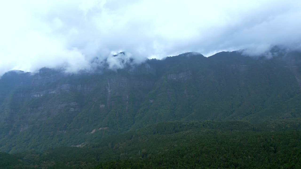Majestic mountains surrounded by mist at Alishan National Forest, Chiayi, Taiwan
