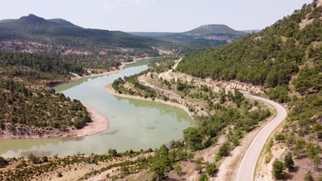 Embalse-De-La-Toba-Lake-And-Water-Reservoir-At-Serrania-De-Cuenca,-Cuenca,-Spain---Aerial-Drone-View