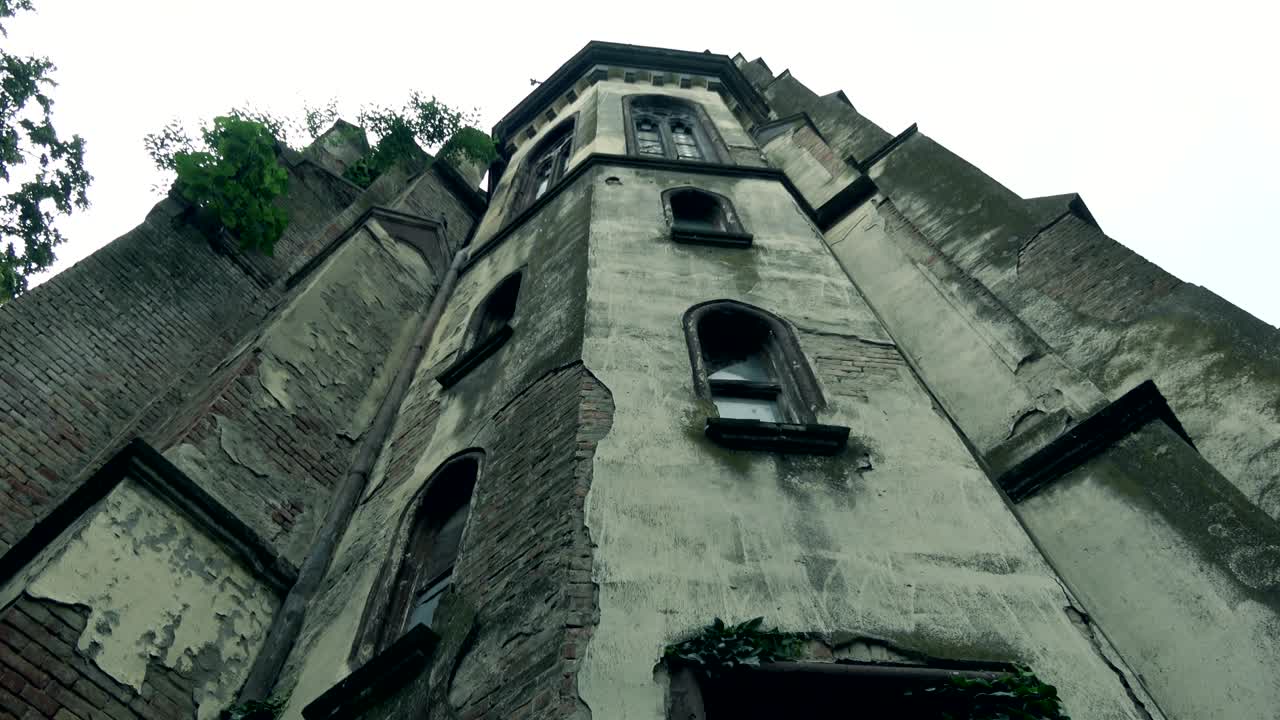 antigua iglesia de la torre