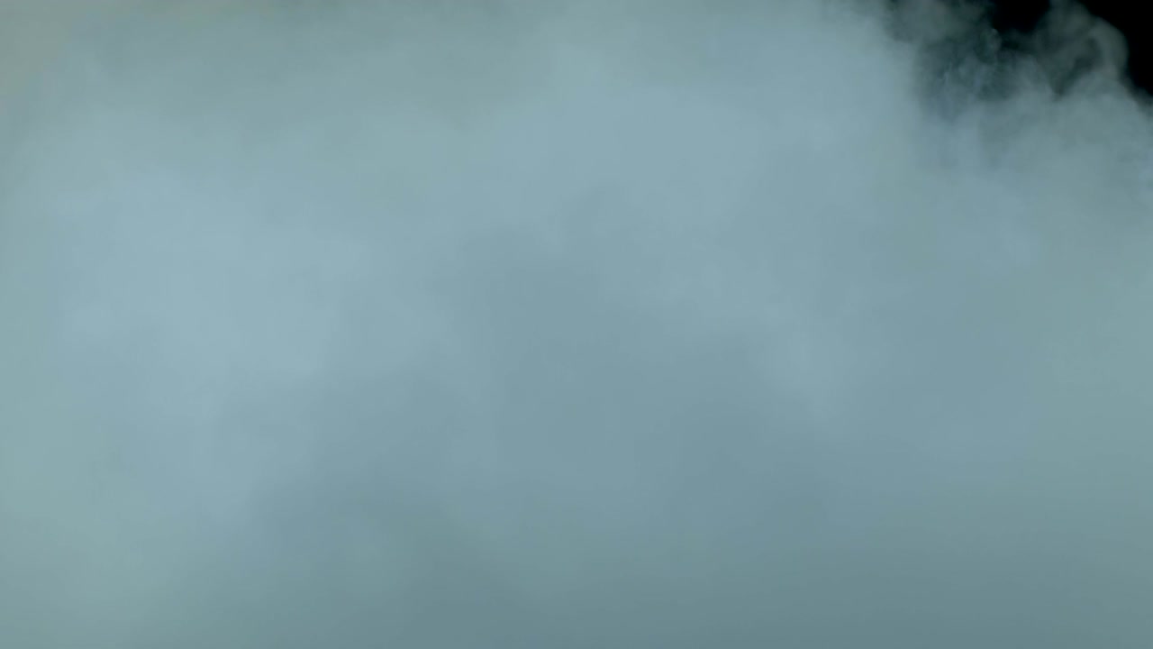 リアルなドライアイスの煙の雲