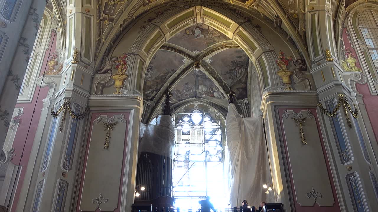 Fotografia da Catedral Católica. Lviv, Ucrânia