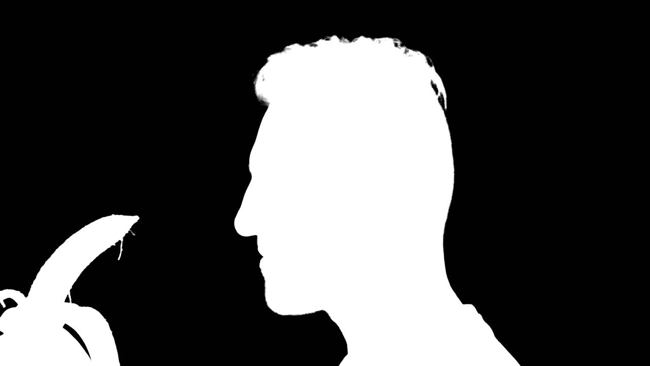 껍질을 벗기고 바나나를 먹는 젊은 남자, 검정색 배경에 흰색 실루엣