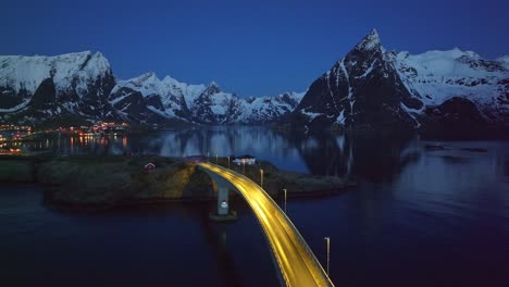 Vista-Aérea-Del-Hermoso-Paisaje-De-Las-Islas-Lofoten-Durante-El-Invierno