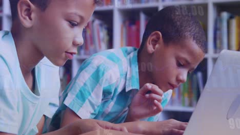 animación de números sobre niños diversos con computadora portátil en la escuela