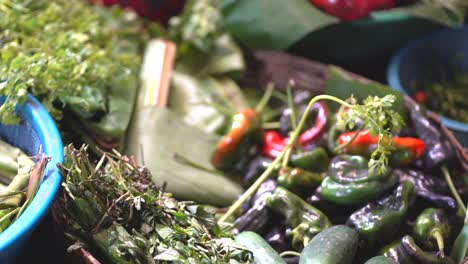 Panning-shot-of-vegetables-in-Antigua-Guatemala-market