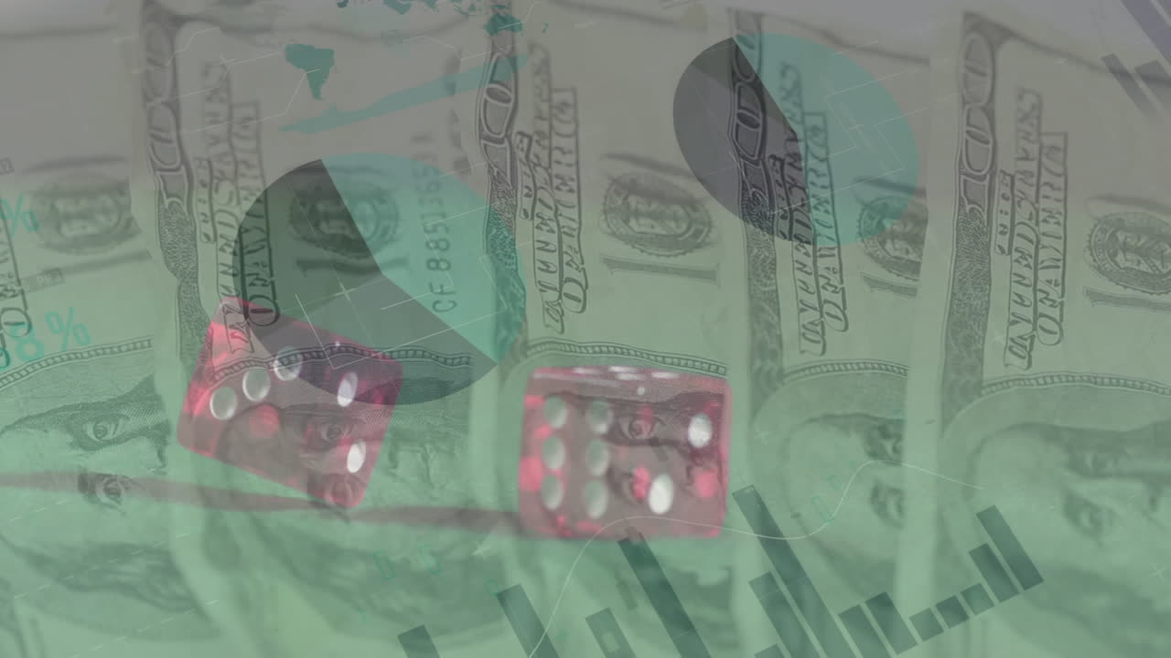 animación del procesamiento de datos financieros sobre dos dados y billetes de dólares estadounidenses