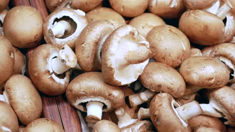 fresh brown mushrooms at the market