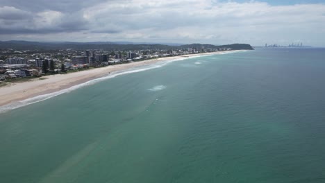 Palm-Beach-–-Südliche-Goldküste-–-Queensland-Qld-–-Australien-–-Drohnenaufnahme