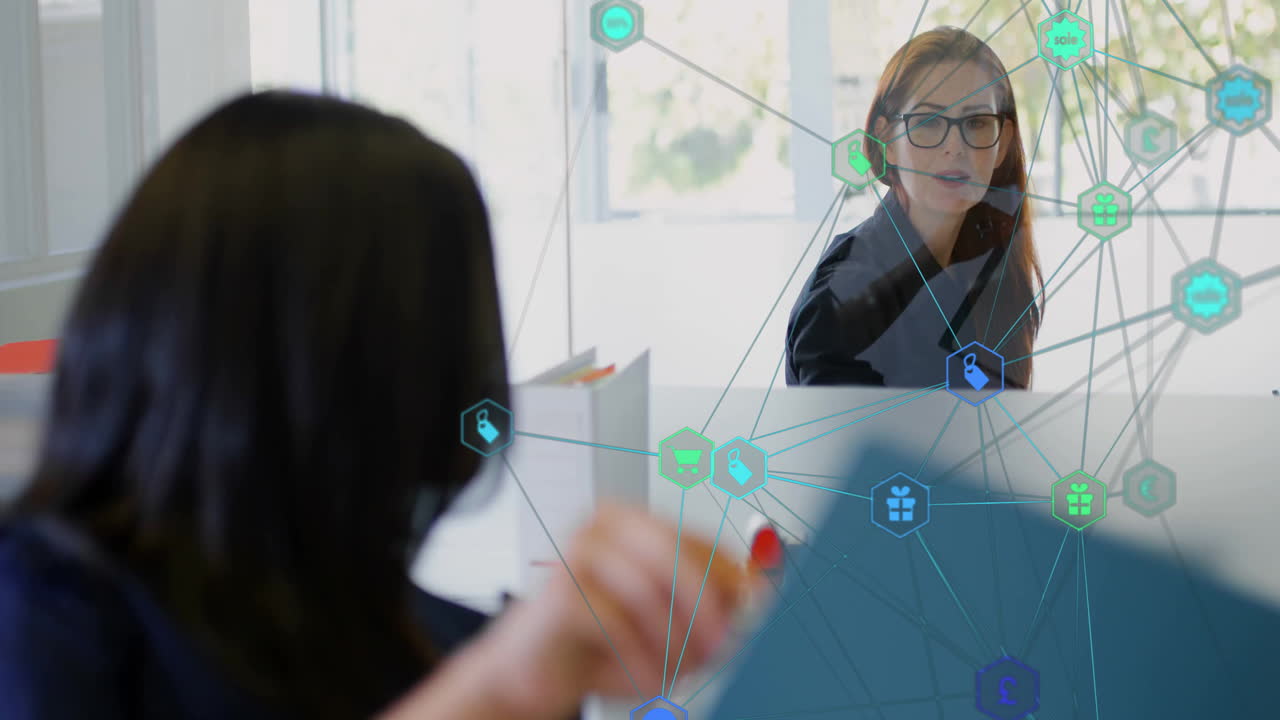 red de conexiones y animación de procesamiento de datos en reuniones de negocios en la oficina