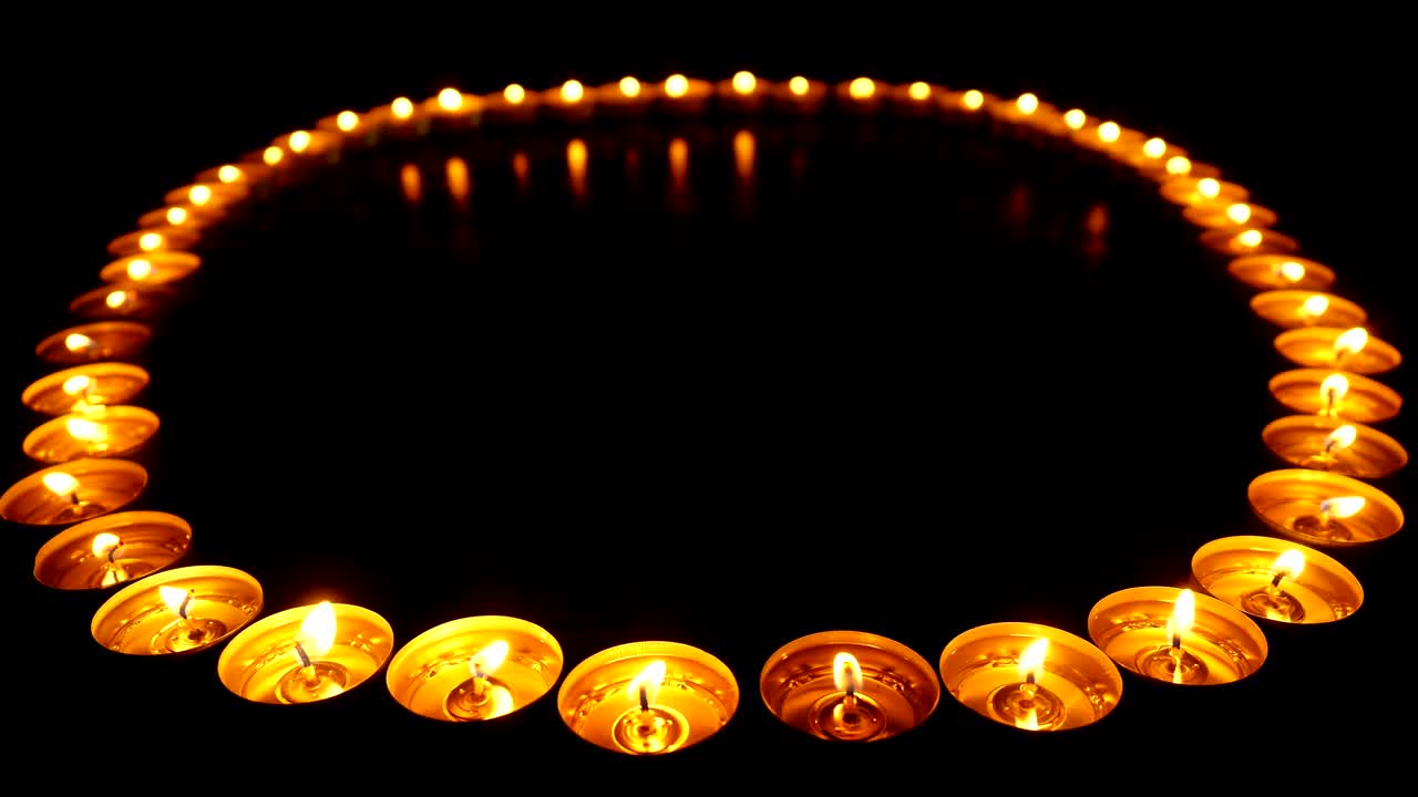 Piccole candele. Primo piano. 4K