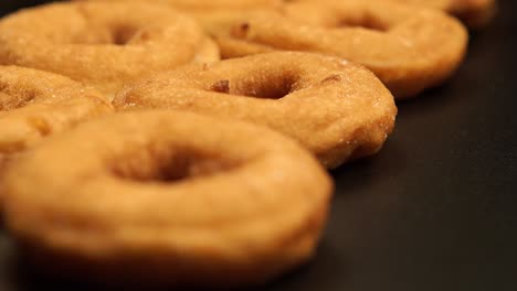 cambio de enfoque a lo largo de la fila de rosquillas