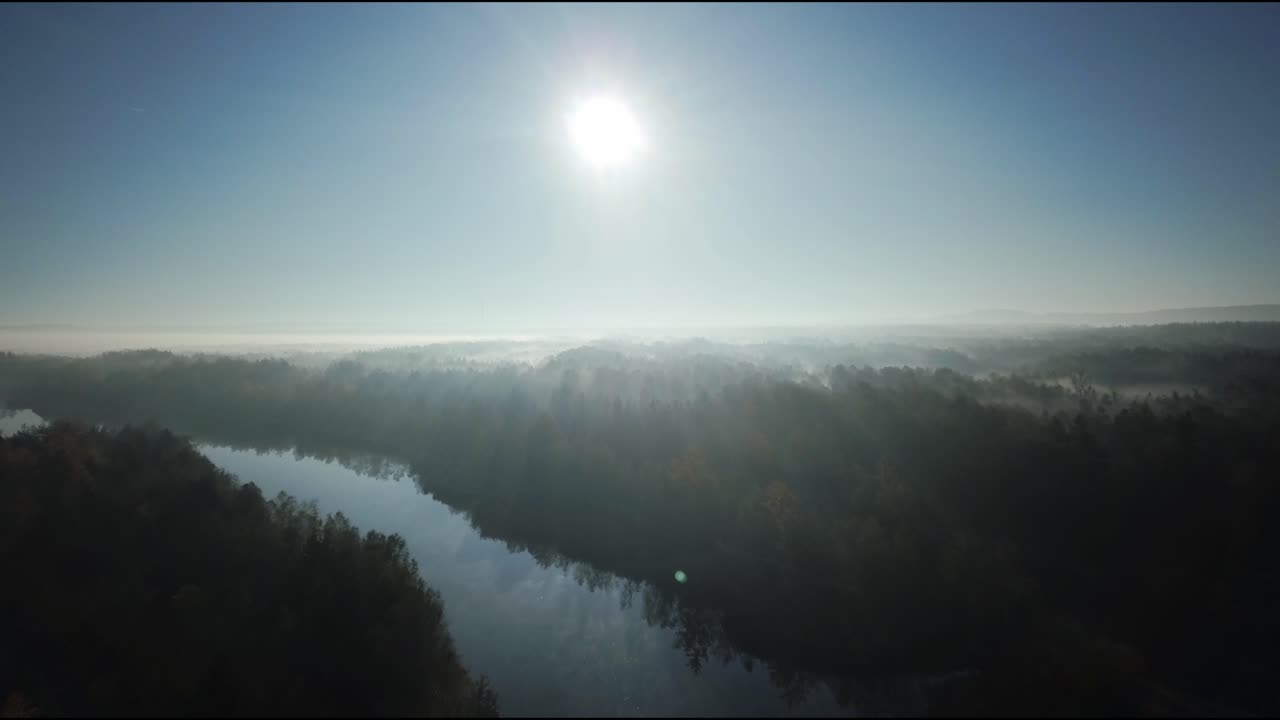 폴란드의 안개 낀 아침