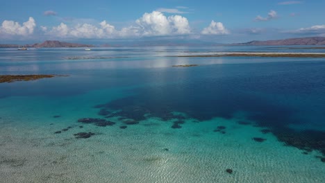 Taka-Makassar,-Parque-Nacional-De-Komodo,-Indonesia