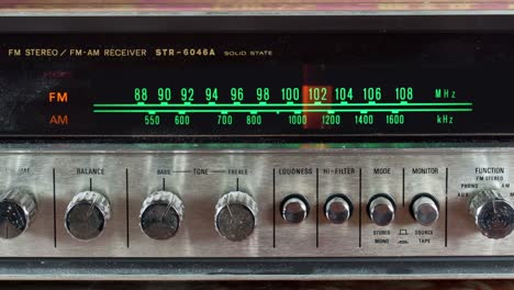 Radio-de-fondo-00