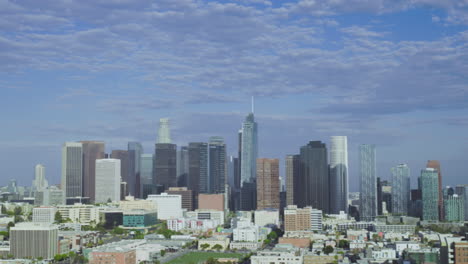 Aerial-panning-view-of-skyscrapers-in-Los-Angeles