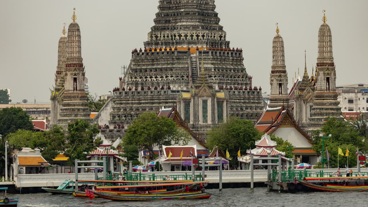 Wat Arun, Bangkok, Thailand