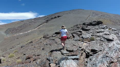 Spanien-Granada-Sierra-Nevada-Sommer-4k-Von-Oben-Und-Unten-Mit-Einer-Drohne-Und-Einer-Action-Cam-Stabilisiert-2