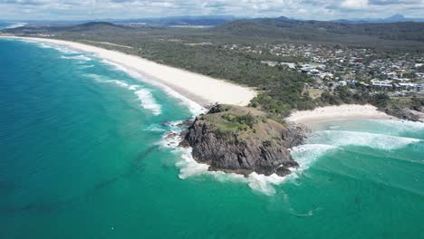 Vista-Aérea-De-Norries-Headland,-Maggies-Y-Cabarita-Beach-En-Nueva-Gales-Del-Sur,-Australia