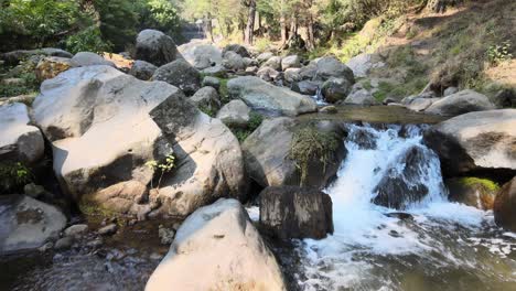 Posada-De-Muñecas-En-El-Río-Pequeño