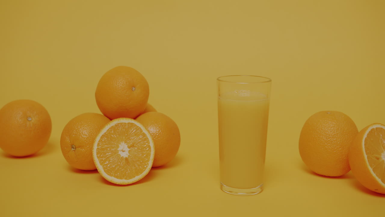 Arance e succo d'arancia