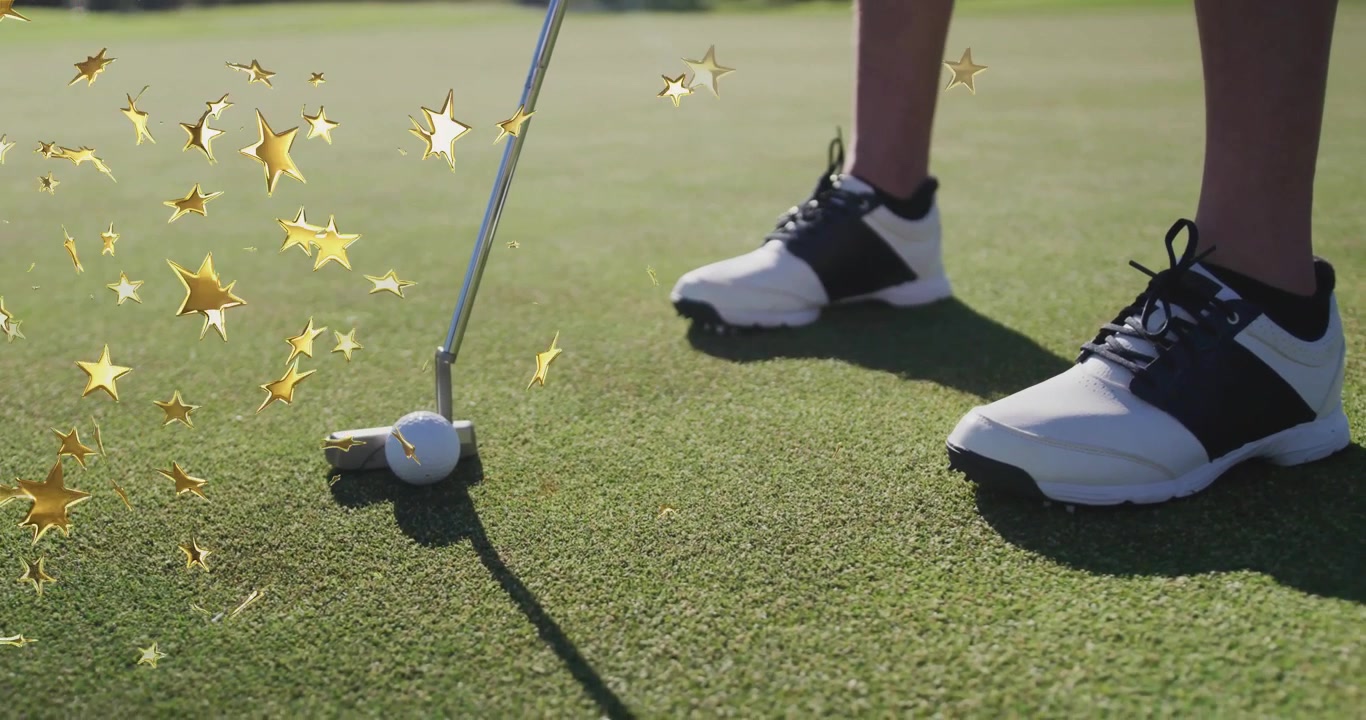 Golfista che esegue un putt sul green con stelle dorate animate
