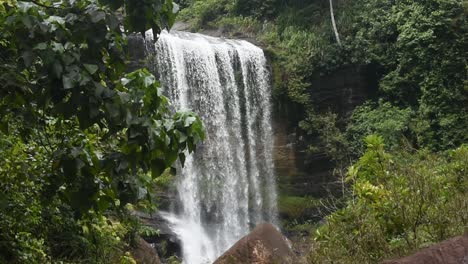 Beautiful-Sri-Lankan-waterfall-called-Nalagana-falls-at-Sabaragamuwa-Province