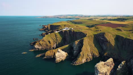 Las-Maravillas-Naturales-De-Escocia:-Los-Acantilados-De-St-Abbs-Head-En-La-Escarpada-Costa-De-Escocia