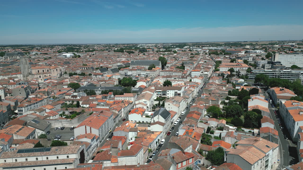 paisaje urbano de la rochelle, departamento marítimo de charente en francia