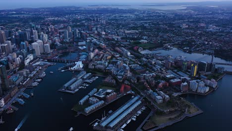 Sydney---Pyrmotenflug-In-Großer-Höhe