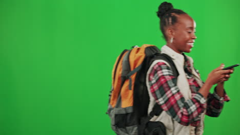 teléfono gps, pantalla verde o mujer negra turista