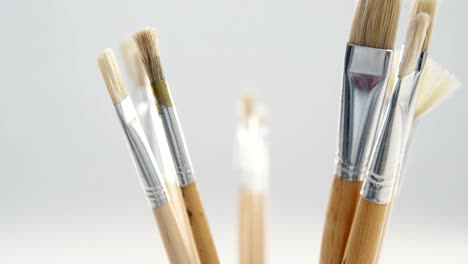 Close-up-of-various-paint-brushes