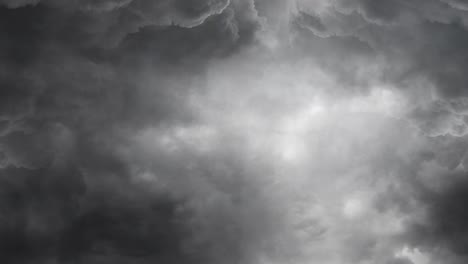 vista de desatar las fuerzas de las tormentas eléctricas