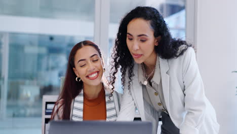 Geschäftsfrauen,-Computer-Und-Ausbildung