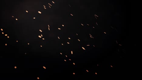 chispas de fuego voladoras con humo, animación abstracta de partículas voladoras con borrón de movimiento