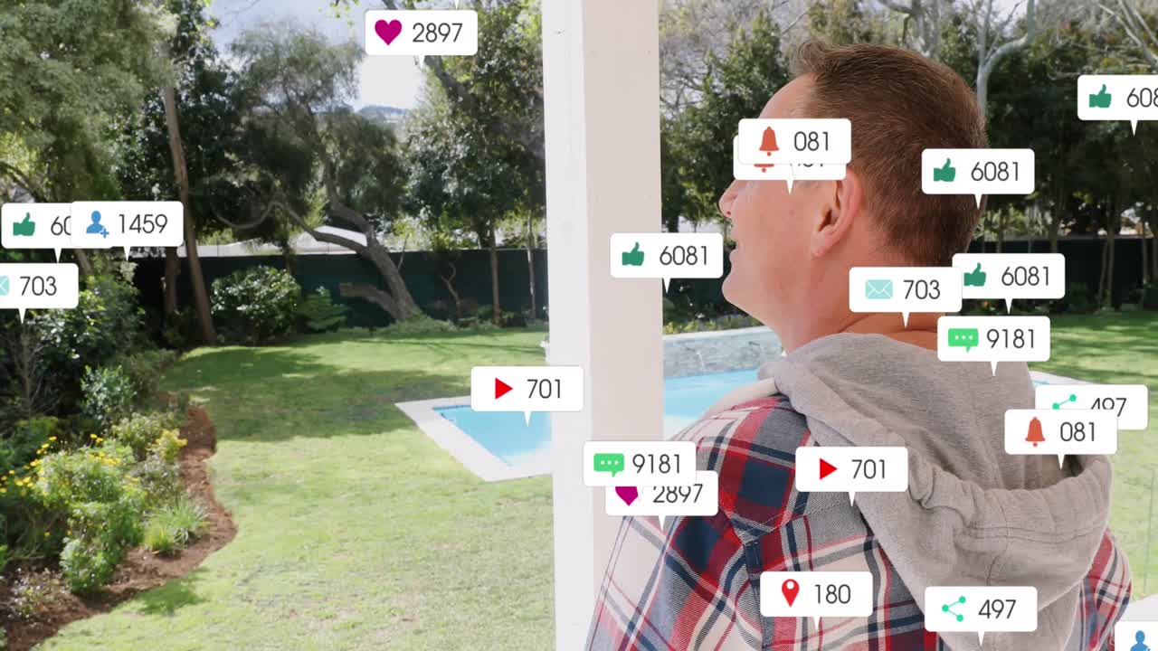 카우카스인 남성 위에 숫자를 가진 소셜 미디어 아이콘의 애니메이션