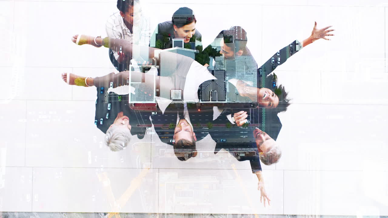 사업에서의 이정표를 축하하고 있습니다.