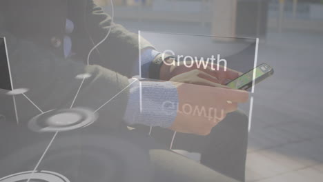 animación del procesamiento de datos sobre un empresario caucásico que usa un teléfono inteligente