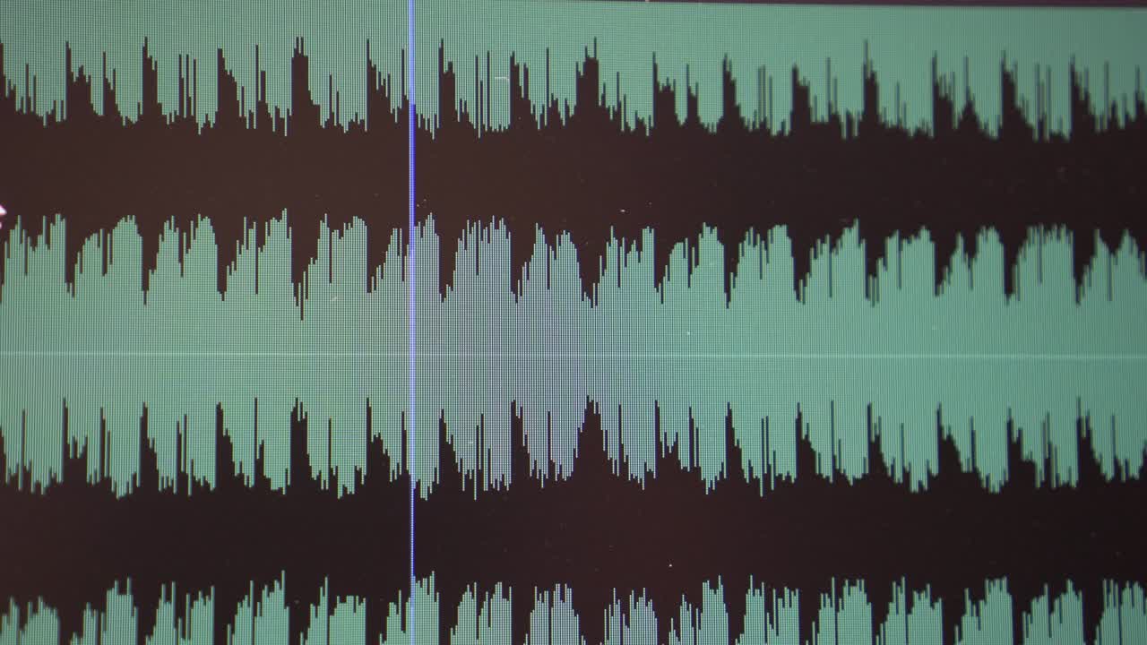 타임라인 편집기에서 4k 비디오 사운드 웨이브 플레이어