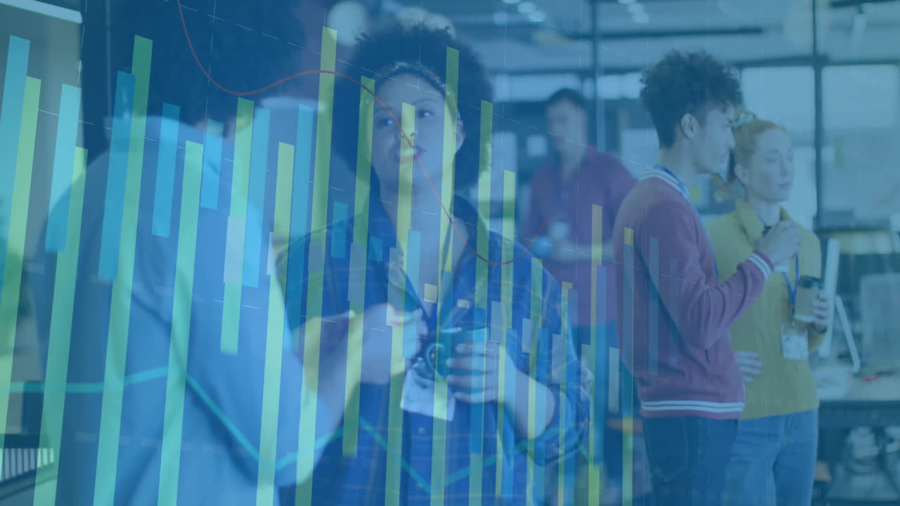 uomini d'affari in ufficio con animazione di elaborazione di dati finanziari su di loro