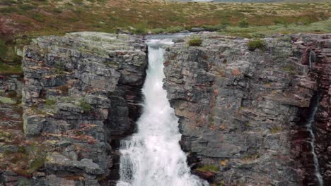 the panichulata waterfall in rondane norway, shot in 50p and slowed down to 25p timeline